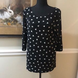 J Jill , Black Top, White Accent Print, Size Medium Petite. 24” Long. Wearever